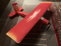 MB12m mit ausgelenktem Seitenruder